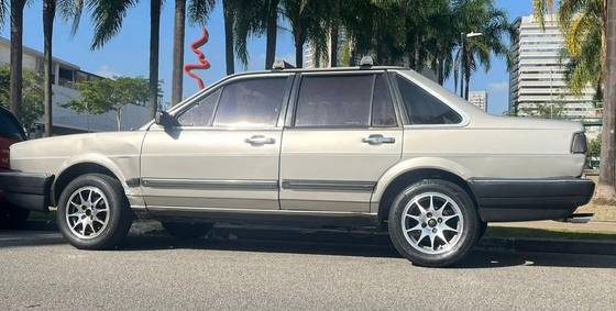 VOLKSWAGEN SANTANA 1.8 GLS 8V GASOLINA 4P MANUAL
